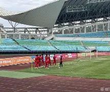 mk娱乐入口 -国际比赛日体能课后,上海海港完成体检备战欧冠,质疑声仍在,心理建设被强调的简单介绍